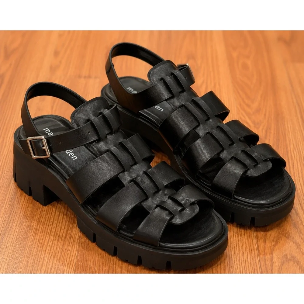 Madden Girl Galaxy Platform Sandals 11M Black Lug Sole Caged Gladiator Grunge